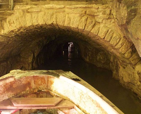 Castleton Caverns